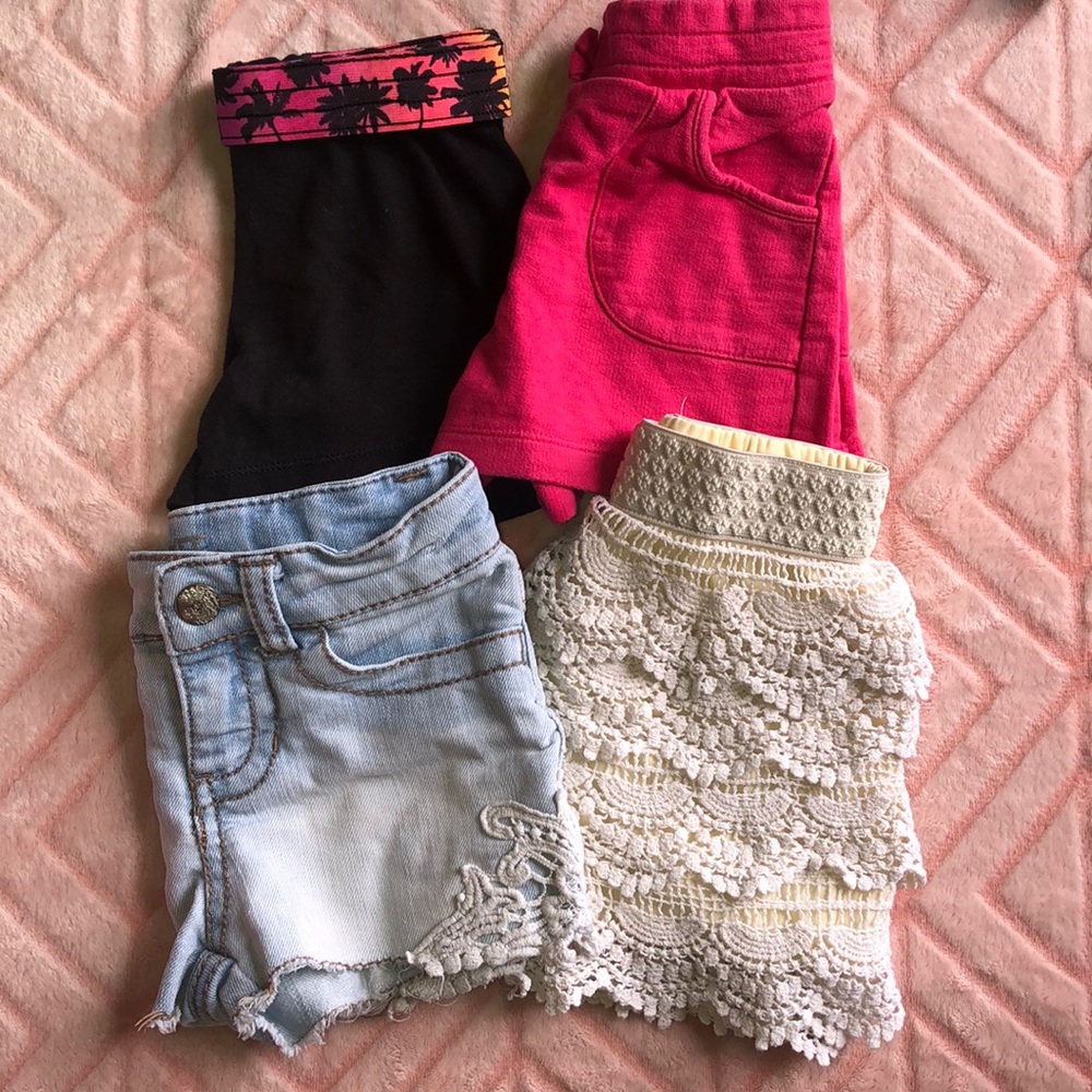👧 Sz. 5 shorts bundle 💕